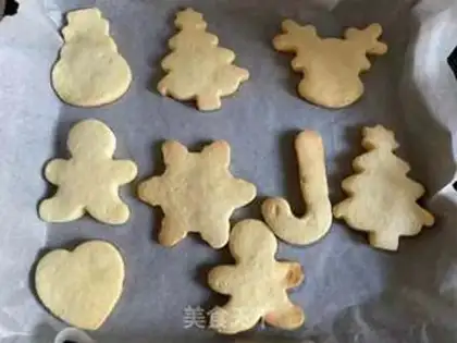 Make Christmas frosting cookies step 16