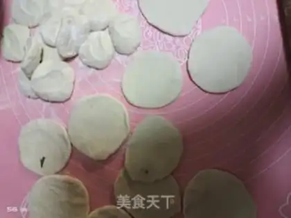 Make Celery pork dumplings step 9