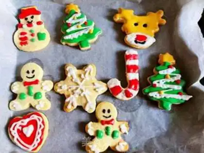 Make Christmas frosting cookies step 25