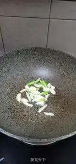 Make Garlic spicy sausage step 2