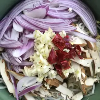Make Onion bean sprouts dry step 5