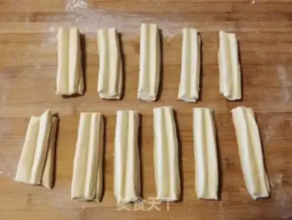 Make Breakfast egg oil step 1
