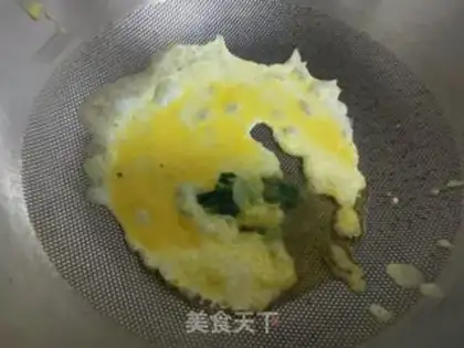 Make Egg soup step 1