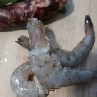 Make Spicy, shrimp and beans step 1