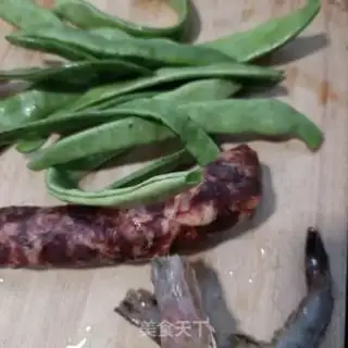 Make Spicy, shrimp and beans step 2