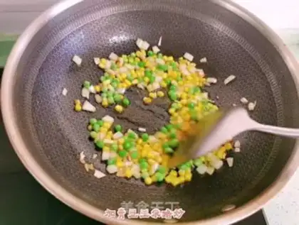 Make Pineapple rice step 7
