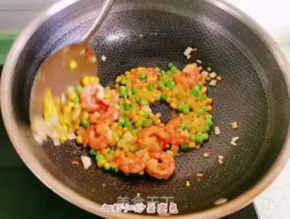 Make Pineapple rice step 8