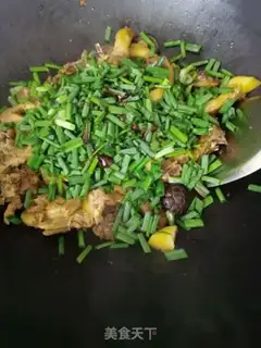 Make Flaming mushroom potato chicken step 11