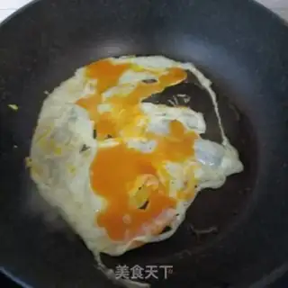 Make Oscillated eggs step 1
