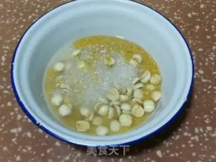 Make Pumpkin Lotus 2m porridge step 0