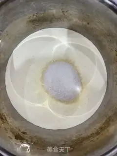 Make Strawberry eggcake step 2