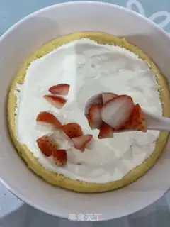 Make Strawberry eggcake step 5
