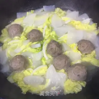 Make Meatball radish and cabbage soup step 5