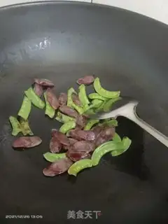 Make Weenie fried beans step 2