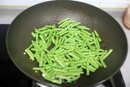 Make Beef silk and beans step 4