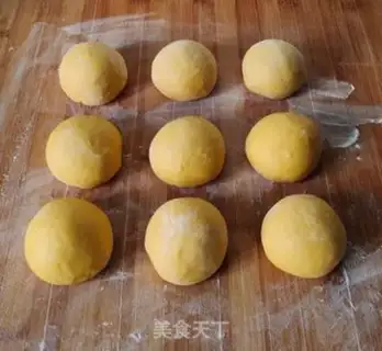 Make Pumpkin mud bread step 6