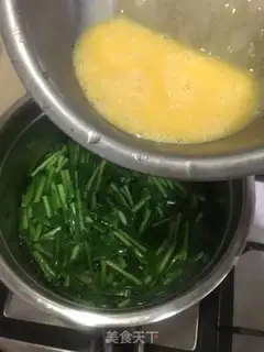 Make The omelet soup step 4