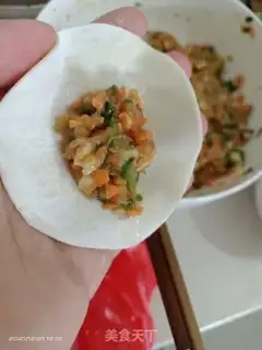 Make Carrot pork dumplings step 3