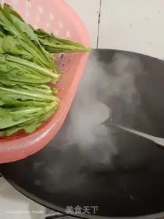 Make Soup omelet step 1