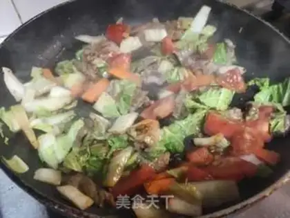 Make Tomato beef noodles step 3
