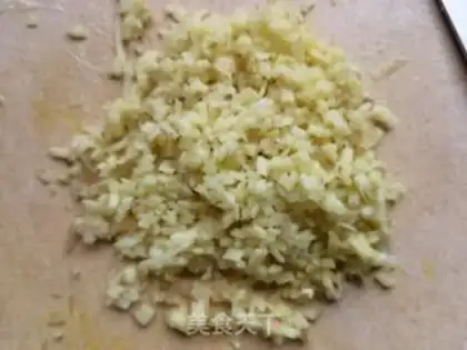 Make Spicy oil buns step 2