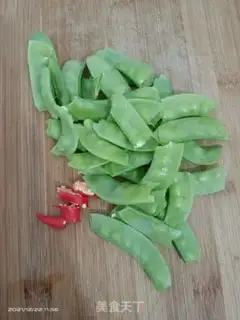 Make Dutch beans with pork step 0
