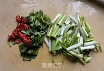 Make Tomato spinach soup noodles step 6