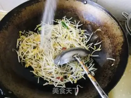 Make Jealous green bean sprouts step 3