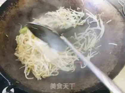 Make Jealous green bean sprouts step 6