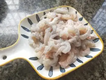 Make Shrimp soup step 1