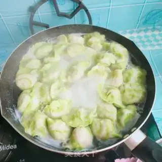 Make Colored cabbage dumplings step 13