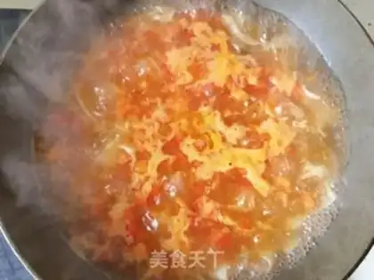 Make Tomato spinach soup noodles step 10