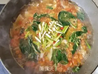 Make Tomato spinach soup noodles step 13
