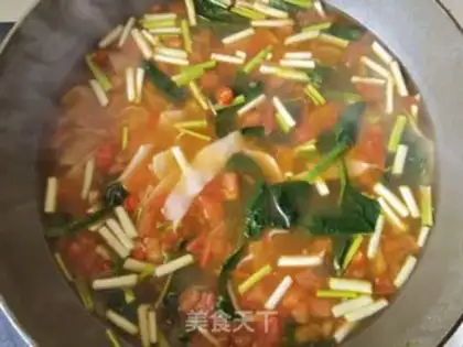 Make Tomato spinach soup noodles step 14