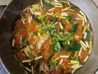 Make Tomato spinach soup noodles step 15