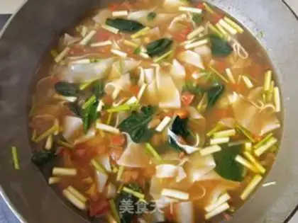 Make Tomato spinach soup noodles step 16