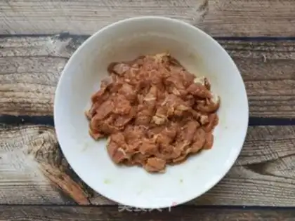Make A loaf with lamb step 4