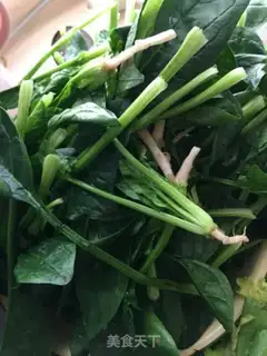 Make Spinach meatball soup step 0