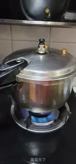 Make Psychic chicken soup step 4