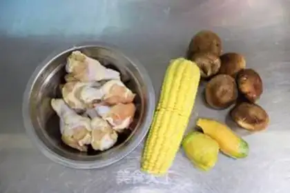 Make Chicken wing corn stew step 0