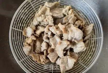Make A loaf with lamb step 9