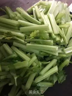 Make Creamed Dutch beans for sausage step 0