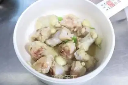 Make Chicken wing corn stew step 3