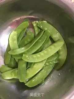 Make Creamed Dutch beans for sausage step 1