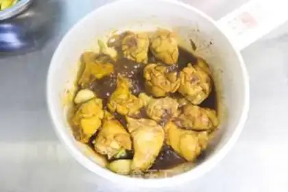 Make Chicken wing corn stew step 4