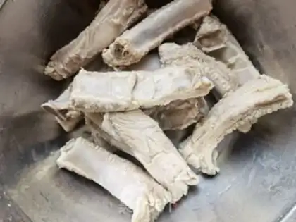 Make Spicy hands on ribs step 3