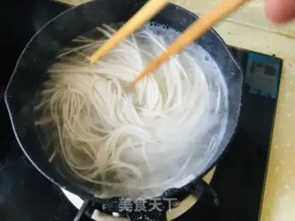 Make Simple sour noodles step 1