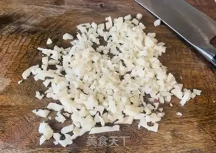 Make Freshly fragrance lion head step 2