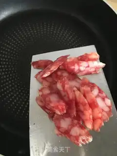 Make Cream of garlic and sausage step 4