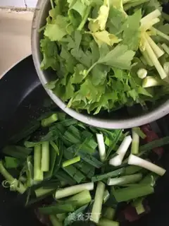 Make Cream of garlic and sausage step 5